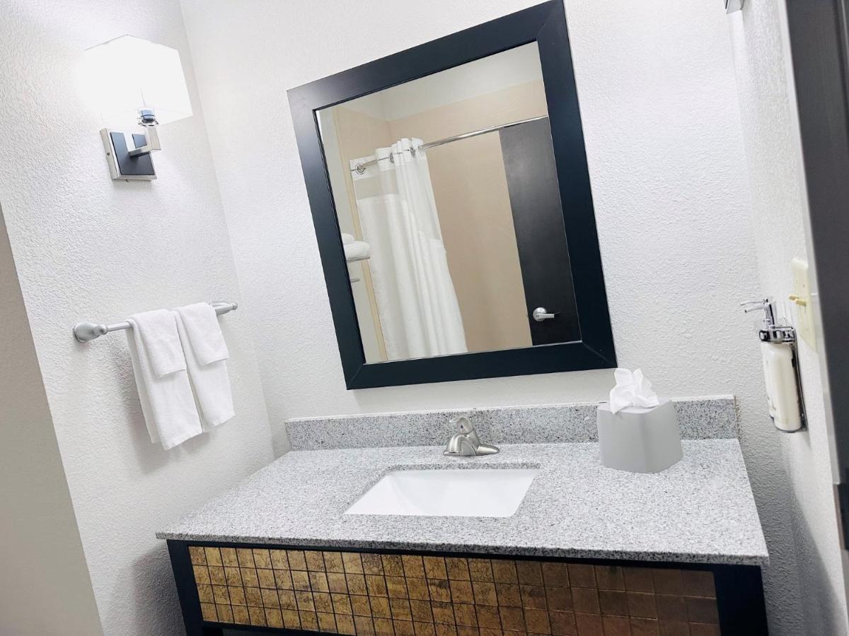 Holiday Inn Express & Suites Houston East - Baytown, An Ihg Hotel Luaran gambar